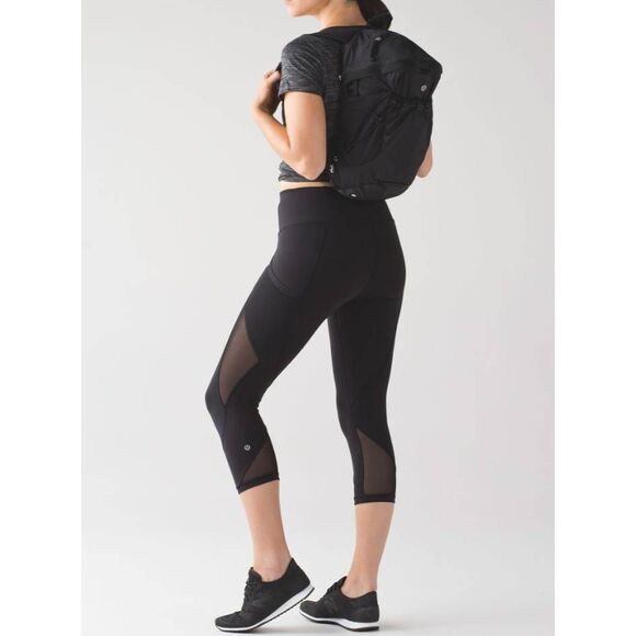 LULULEMON ATHLETICA Fast As Light Crop 'Black' Size 6 - Picture 4 of 10